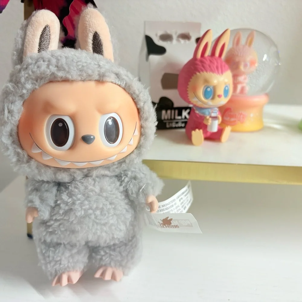 Labubu - Picture 1 of 3